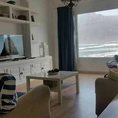 Playa De Caleta De Famara Villa Exterior photo